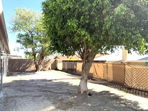 $2,395 | 43320 Texas Avenue, Palm Desert, CA 92211