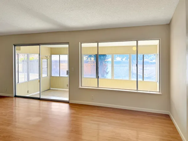 $2,395 | 43320 Texas Avenue, Palm Desert, CA 92211