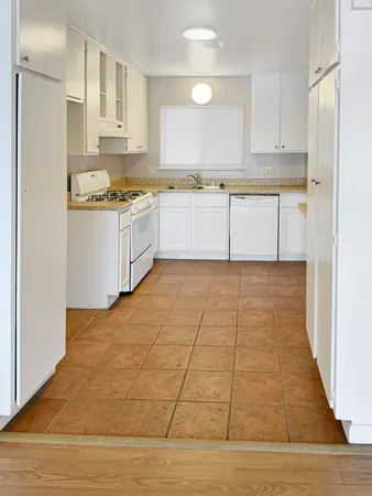 $2,395 | 43320 Texas Avenue, Palm Desert, CA 92211