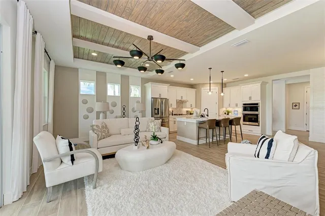 $5,250 | 10016 Rembrandt Terrace, Unit 101, Bradenton, FL 34212