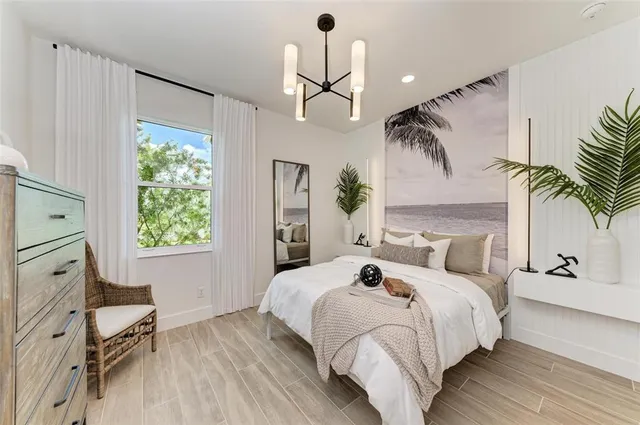 $5,250 | 10016 Rembrandt Terrace, Unit 101, Bradenton, FL 34212