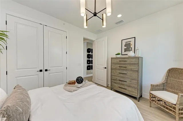 $5,250 | 10016 Rembrandt Terrace, Unit 101, Bradenton, FL 34212