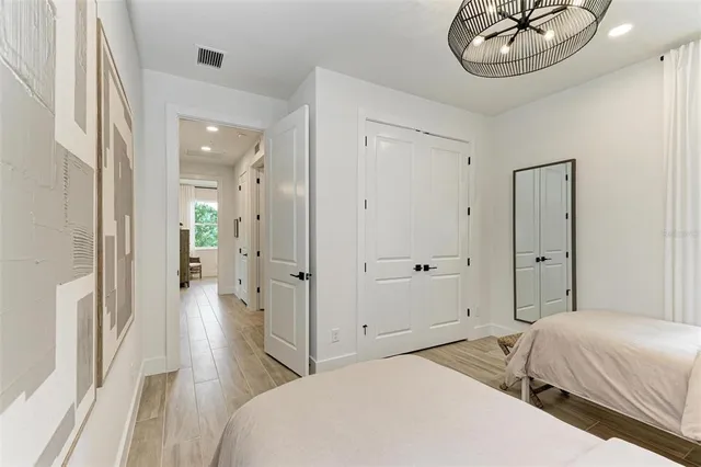 $5,250 | 10016 Rembrandt Terrace, Unit 101, Bradenton, FL 34212