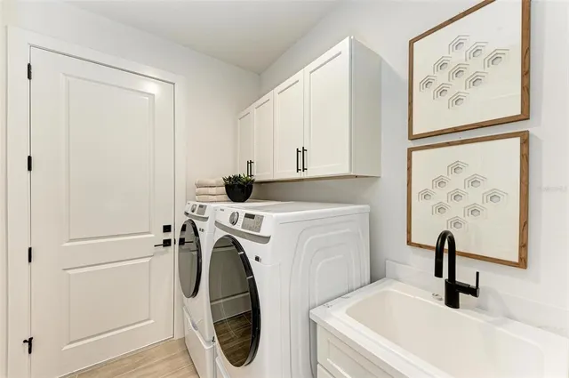 $5,250 | 10016 Rembrandt Terrace, Unit 101, Bradenton, FL 34212