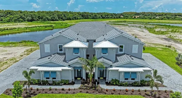 $4,500 | 10016 Rembrandt Terrace, Unit 101, Bradenton, FL 34212