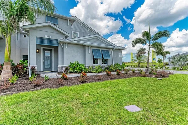 $4,500 | 10016 Rembrandt Terrace, Unit 101, Bradenton, FL 34212