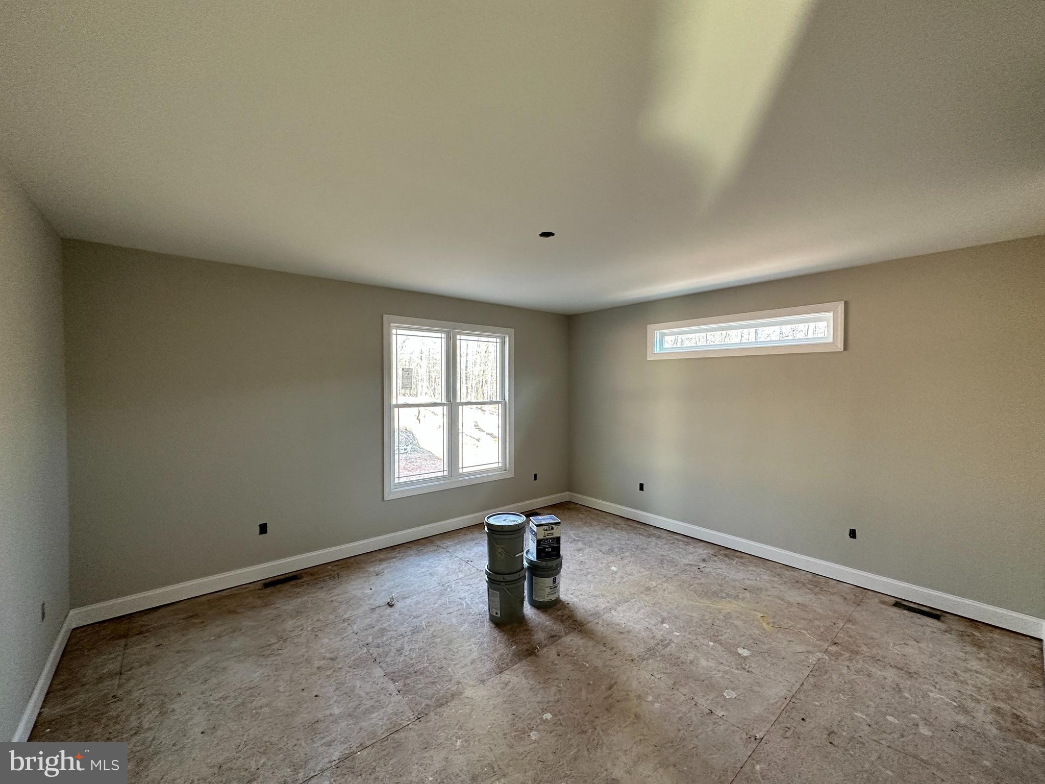 409 Gough Road Winchester, VA 22602 - Photo 18 of 34 Owners/Bed to have Stone under Transom Window1-19-