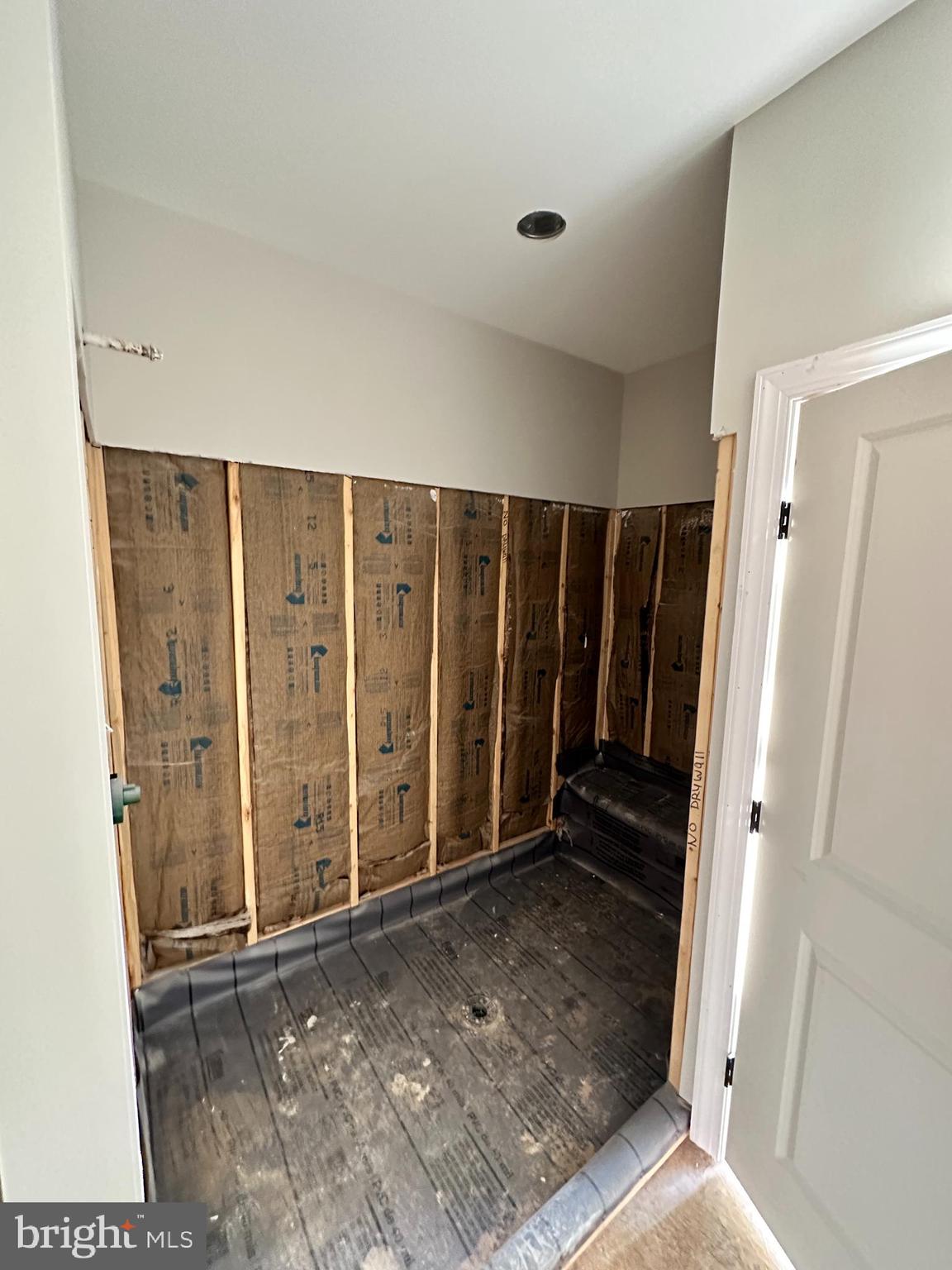 409 Gough Road Winchester, VA 22602 - Photo 20 of 34 Full Tile Shower w/Bench and Glass Door 1-19-23