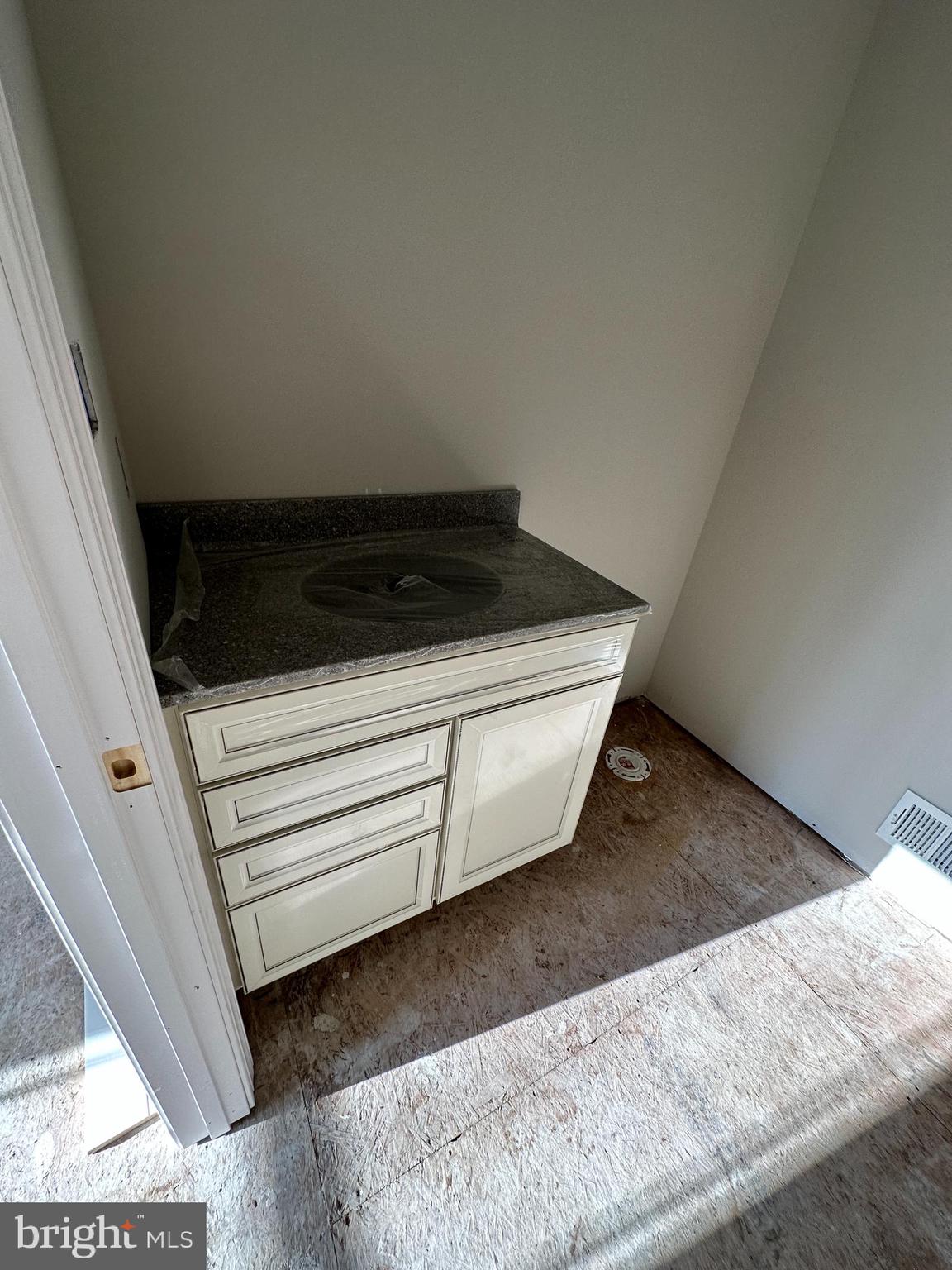 409 Gough Road Winchester, VA 22602 - Photo 26 of 34 Bed 2 Full Bath 1-19-23