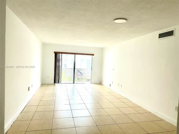 $2,100 | 7308 Southwest 82nd Street, Unit A216, Miami, FL 33143