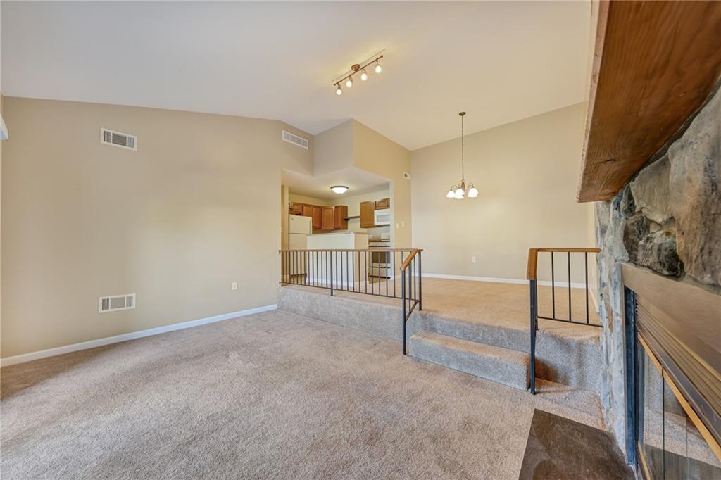 2205 Kenzie Road Pittsburgh, PA 15205 - Photo 6 of 18 Living Room