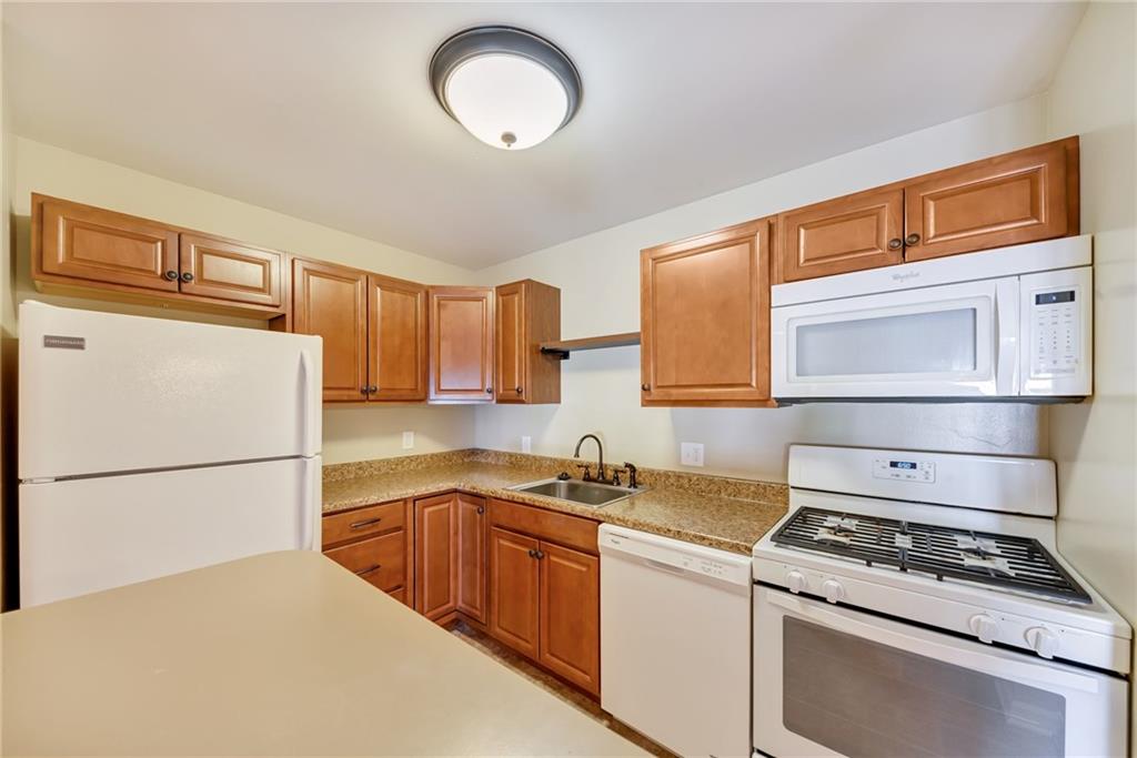 2205 Kenzie Road Pittsburgh, PA 15205 - Photo 9 of 18 Kitchen