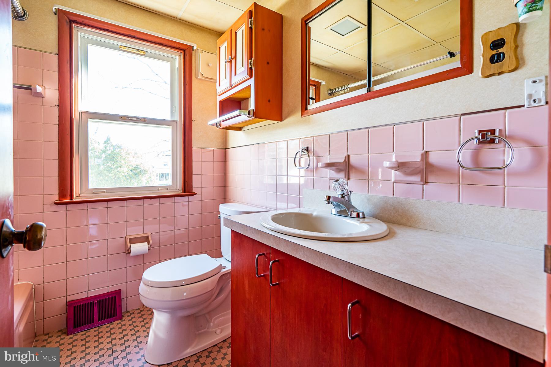 841 Sunnylea Road Lansdale, PA 19446 - Photo 22 of 29 Gallery Image 22