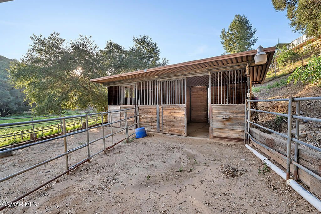 1278 Rambling Road Simi Valley, CA 93065 - Photo 53 of 76