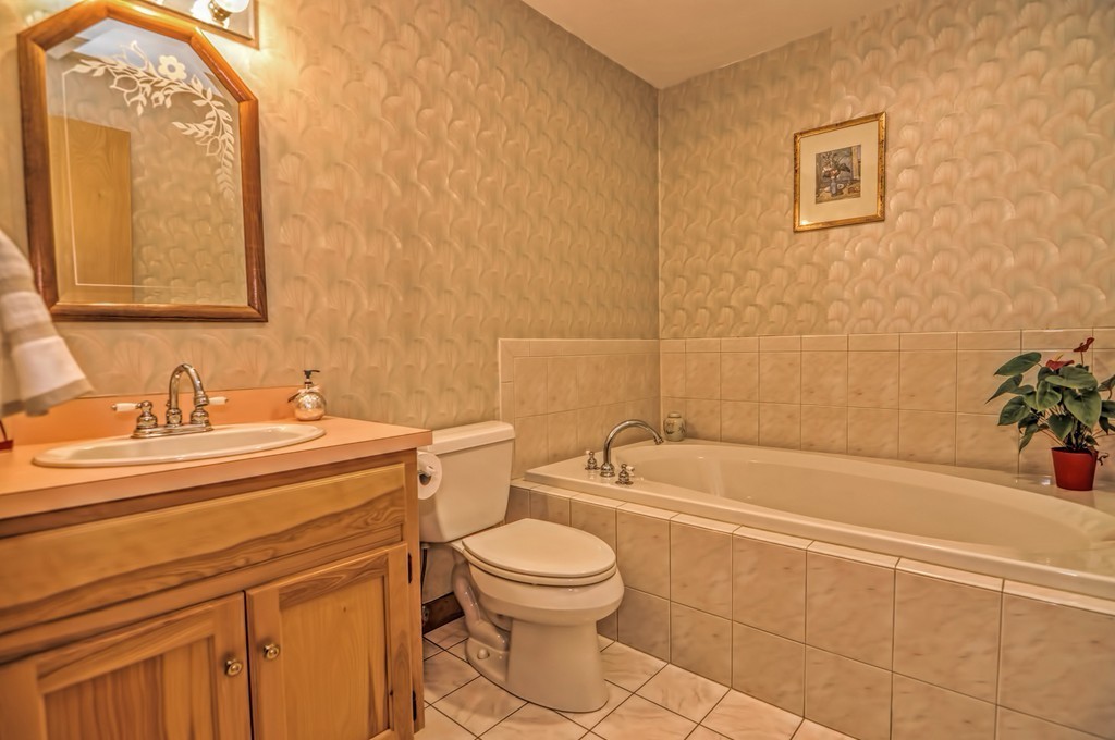 115 Moon Hill Road Northbridge, MA 01534 - Photo 13 of 27 Gallery Image 13