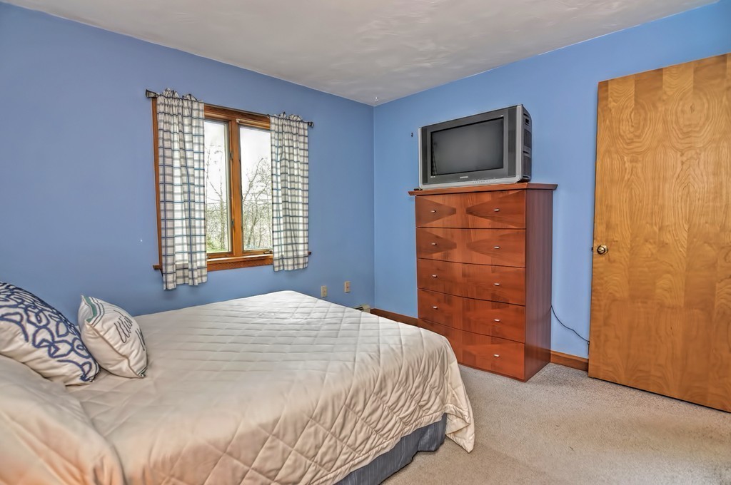 115 Moon Hill Road Northbridge, MA 01534 - Photo 21 of 27 Gallery Image 21