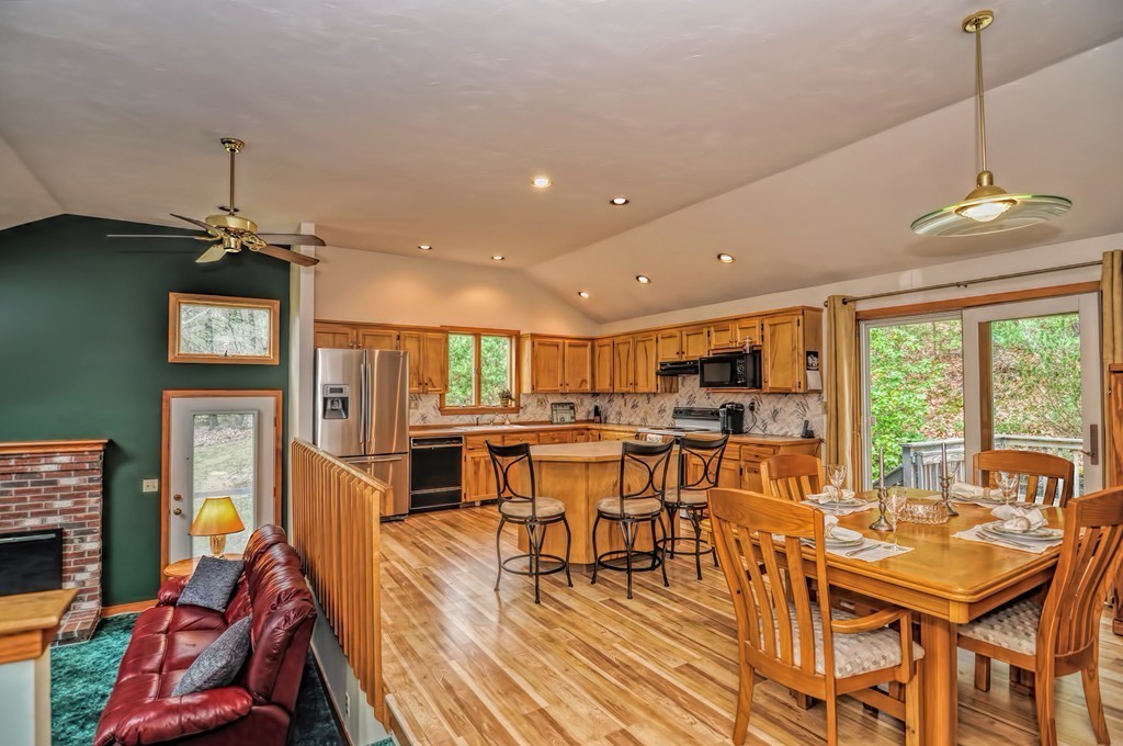 115 Moon Hill Road Northbridge, MA 01534 - Photo 10 of 27 Gallery Image 10