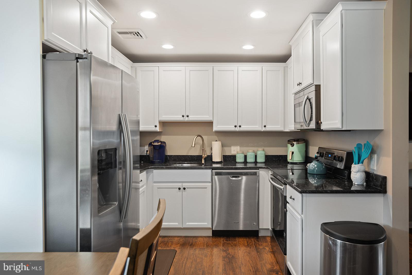 41 Misty Pine Road Levittown, PA 19056 - Photo 14 of 33 Gallery Image 14