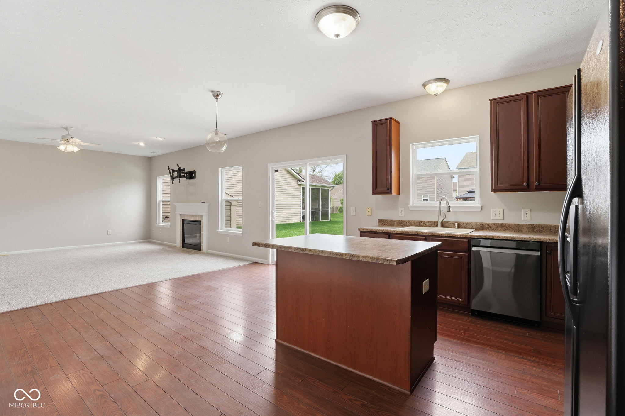 12446 Schoolhouse Road Fishers, IN 46037 - Photo 12 of 62