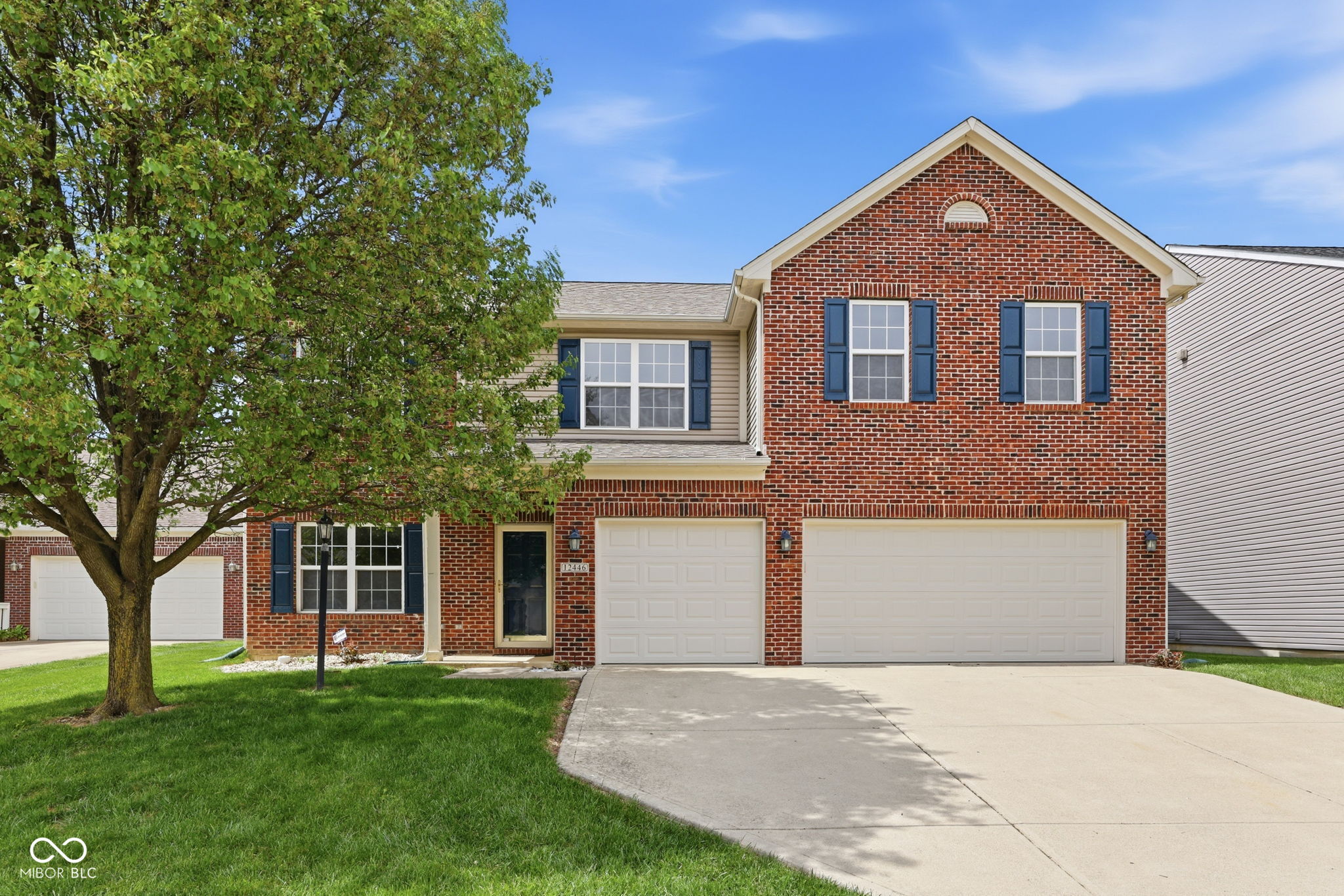 12446 Schoolhouse Road Fishers, IN 46037 - Photo 2 of 62