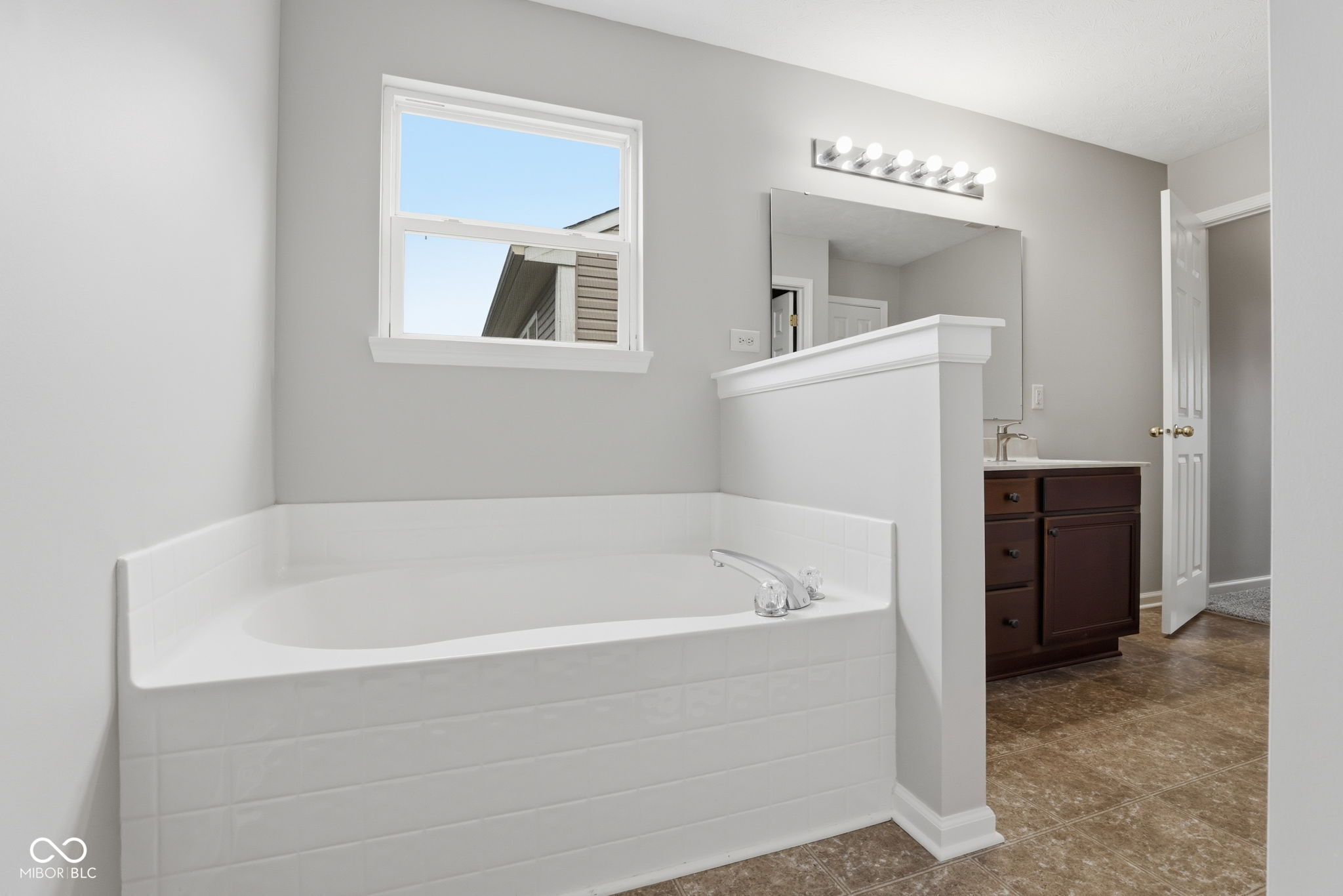 12446 Schoolhouse Road Fishers, IN 46037 - Photo 36 of 62