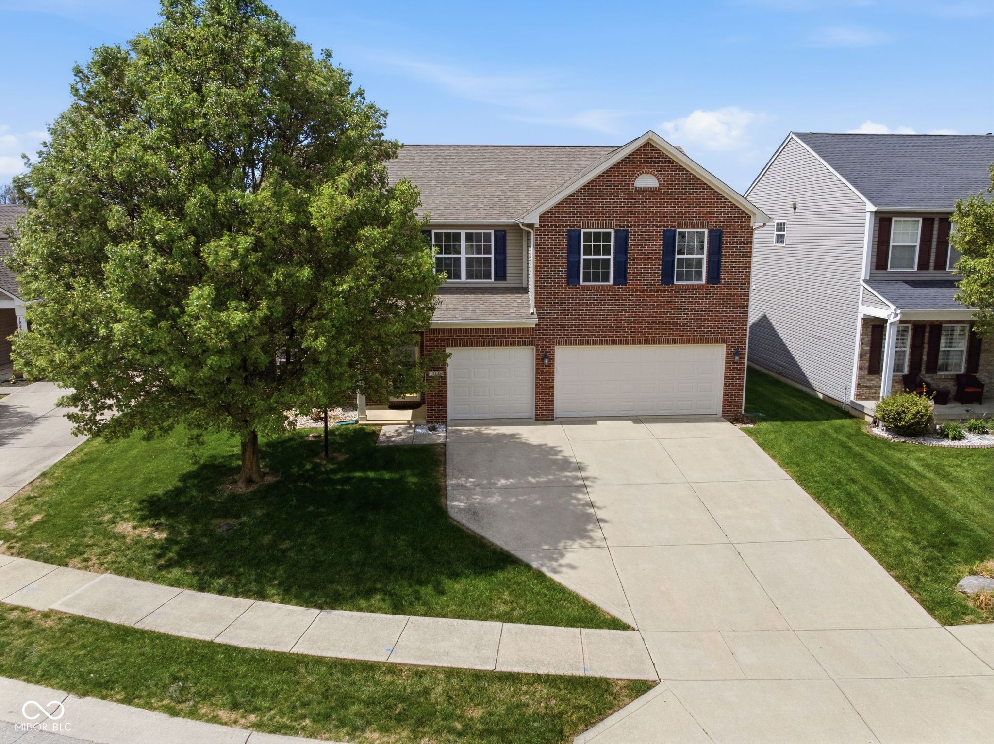 12446 Schoolhouse Road Fishers, IN 46037 - Photo 4 of 62