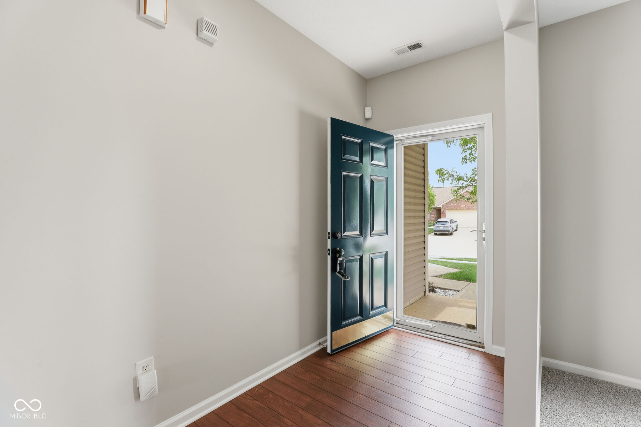 12446 Schoolhouse Road Fishers, IN 46037 - Photo 9 of 62