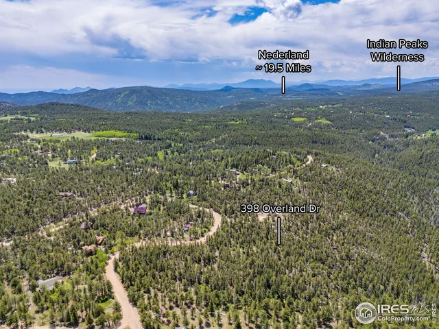 a view of an outdoor space and mountain view