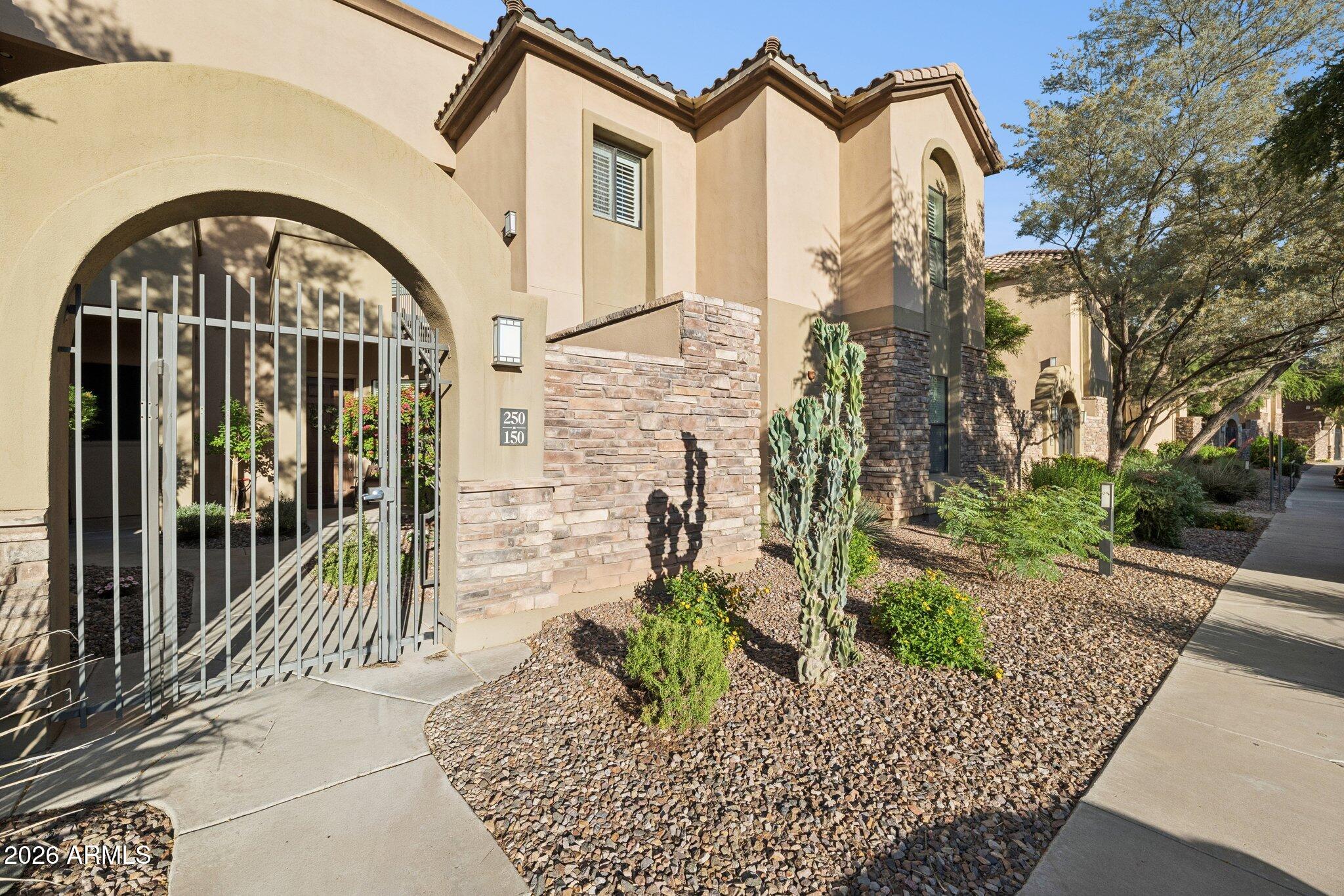 7027 North Scottsdale Road, Unit 250 Paradise Valley, AZ 85253 - Photo 4 of 38 2-web-or-mls-7027-n-scottsdale-rd-250