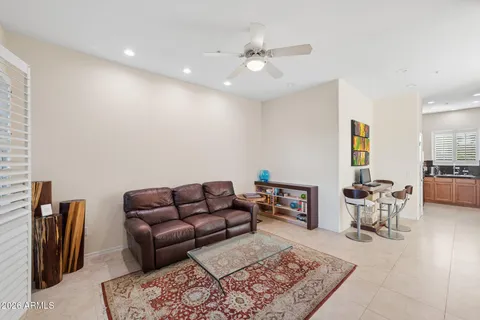 $389,000 | 7027 North Scottsdale Road, Unit 250, Paradise Valley, AZ 85253