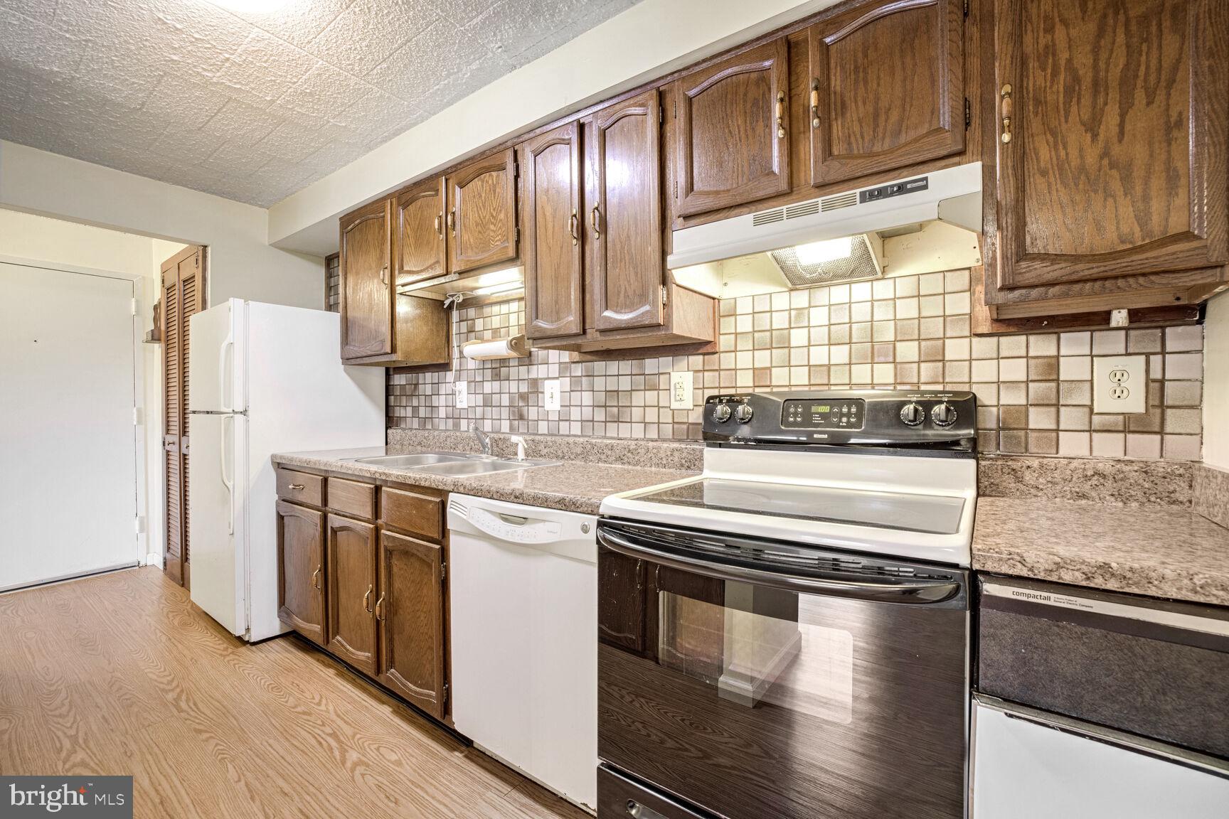995 D Heather Ridge Drive, Unit 4D Frederick, MD 21702 - Photo 6 of 15