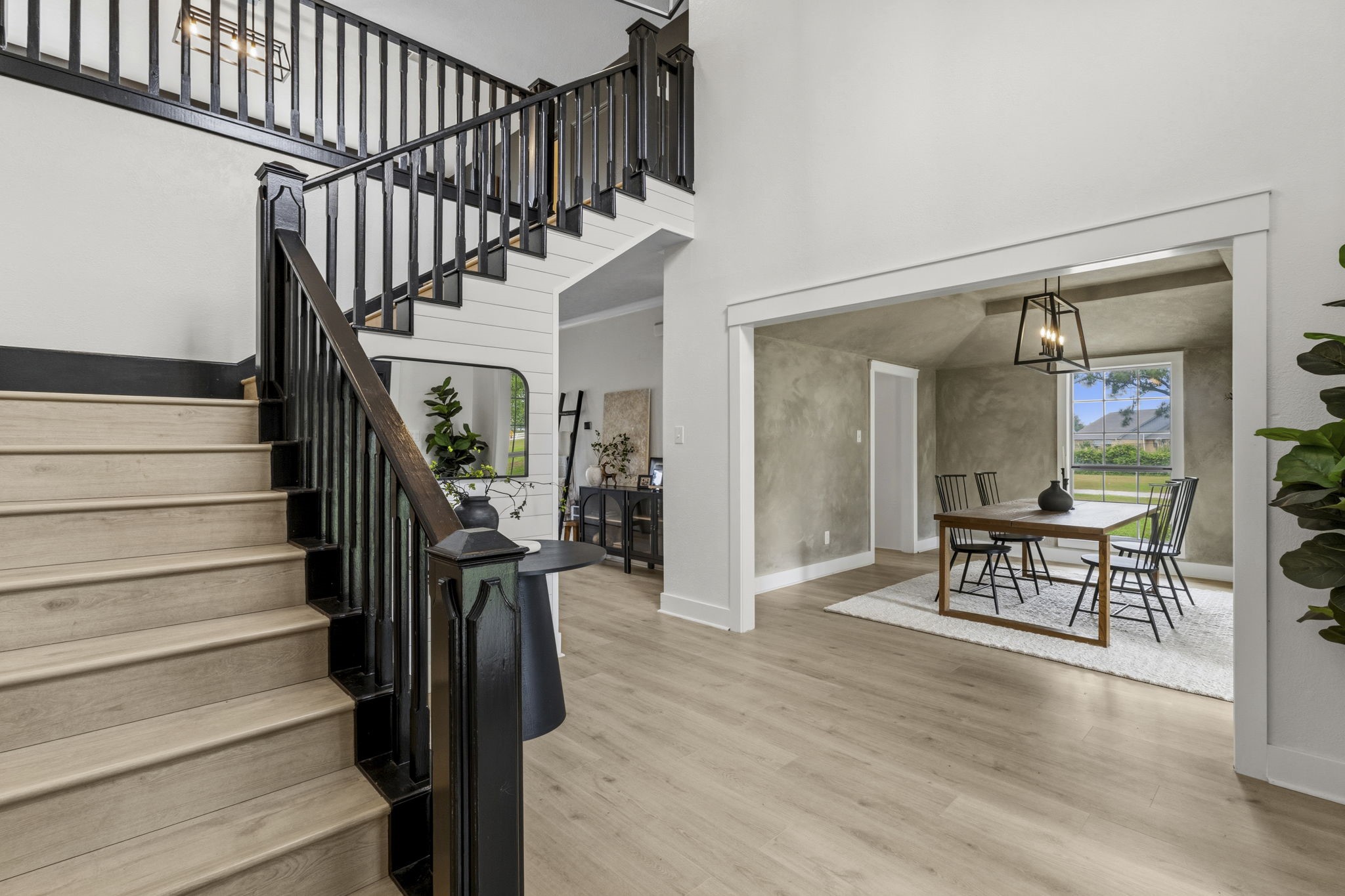 16421 Westbury Road Beaumont, TX 77713 - Photo 7 of 29 a view of entryway and hall with wooden floor
