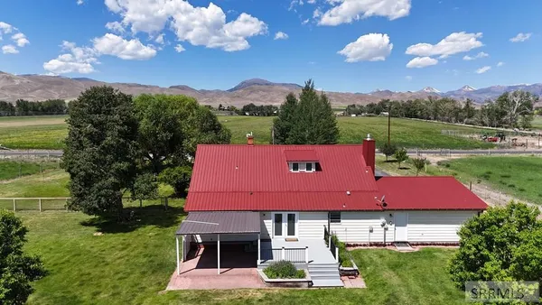 $633,500 | 3100 Challis Creek Road, Challis, ID 83226