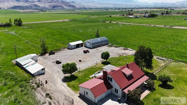 $673,500 | 3100 Challis Creek Road, Challis, ID 83226
