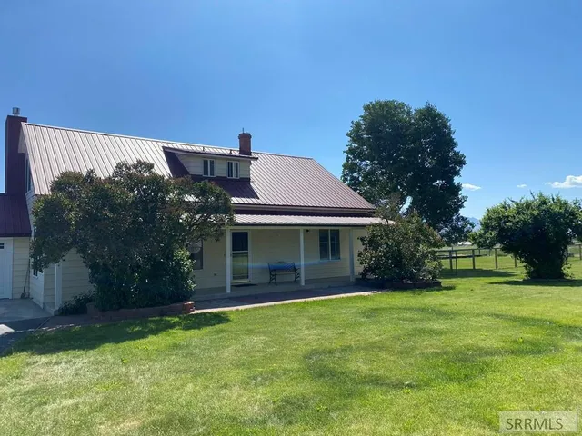 $673,500 | 3100 Challis Creek Road, Challis, ID 83226