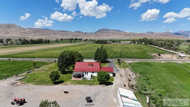 $673,500 | 3100 Challis Creek Road, Challis, ID 83226