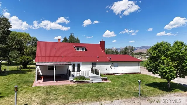 $673,500 | 3100 Challis Creek Road, Challis, ID 83226