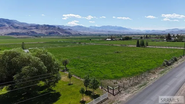 $673,500 | 3100 Challis Creek Road, Challis, ID 83226