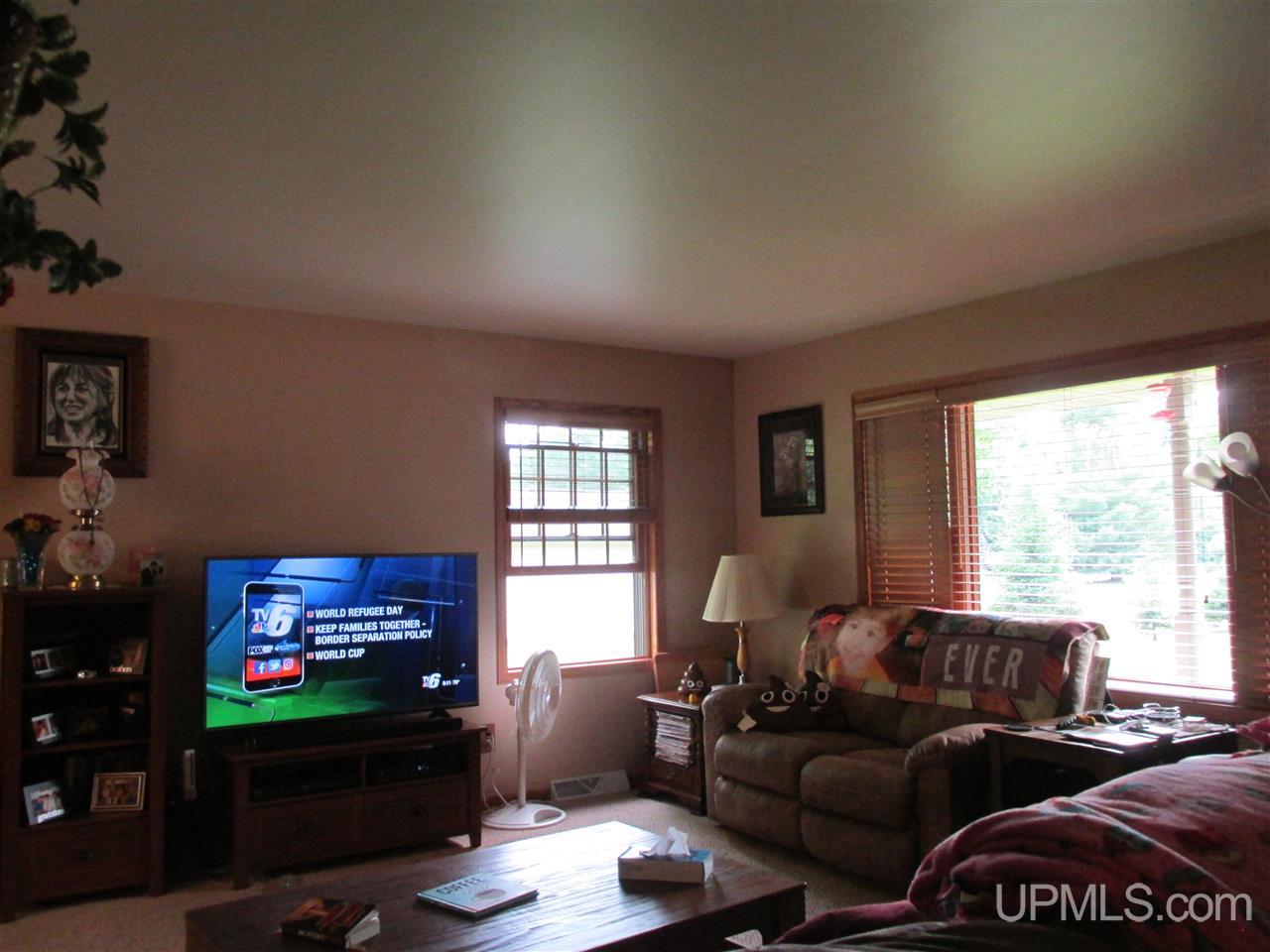 6988 L 5 Escanaba, MI 49829 - Photo 8 of 39