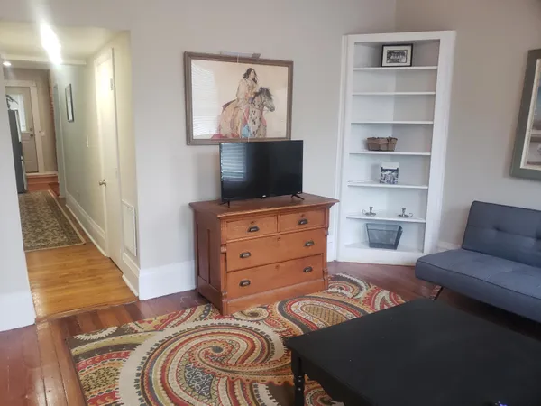 $1,250 | 602 Elm Avenue, Unit B, Roanoke, VA 24016