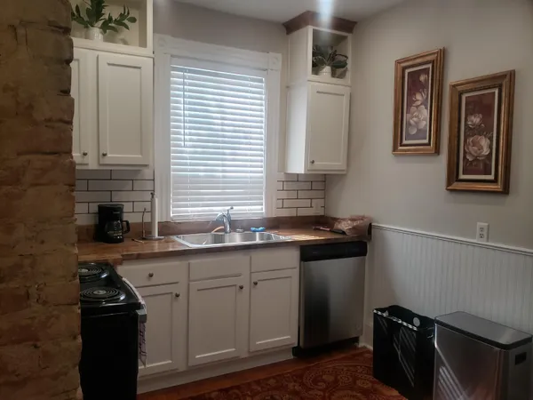 $1,250 | 602 Elm Avenue, Unit B, Roanoke, VA 24016