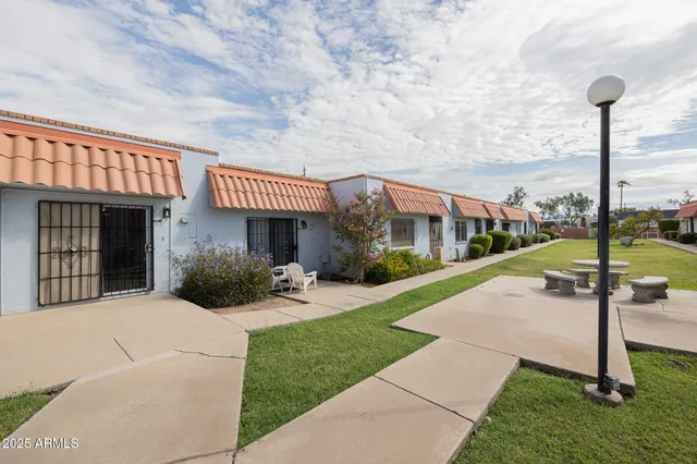 $1,095 | 6822 North 35th Avenue, Unit J, Phoenix, AZ 85017