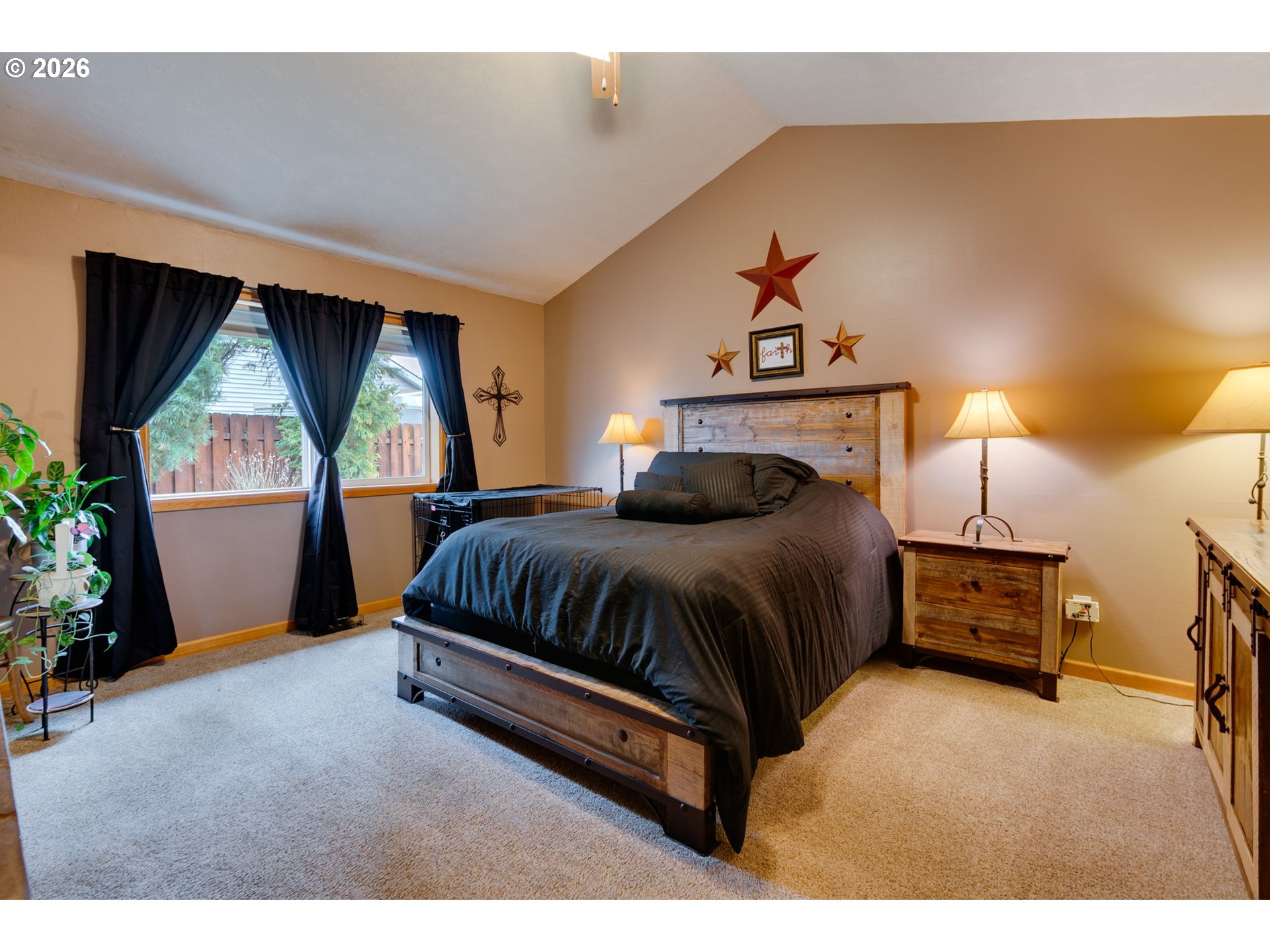 1088 South Sycamore Street Canby, OR 97013 - Photo 17 of 41 Bedroom, Owner's Suite