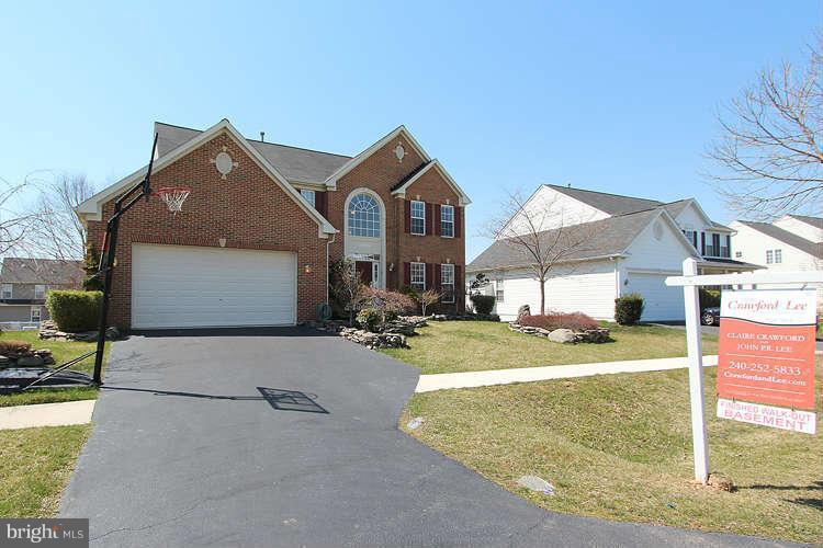 14204 Autumn Gold Road Boyds, MD 20841 - Photo 3 of 29 Exterior (Front)
