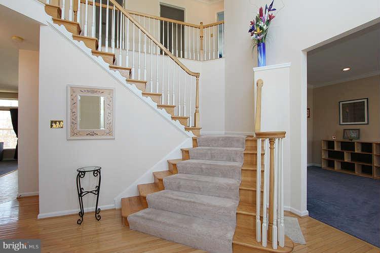 14204 Autumn Gold Road Boyds, MD 20841 - Photo 4 of 29 Interior (General)