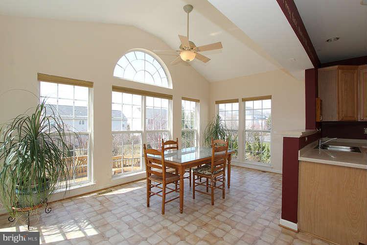 14204 Autumn Gold Road Boyds, MD 20841 - Photo 10 of 29 Interior (General)