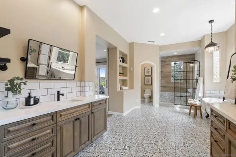 $2,395,000 | 1101 Sierra Linda Drive, Escondido, CA 92025
