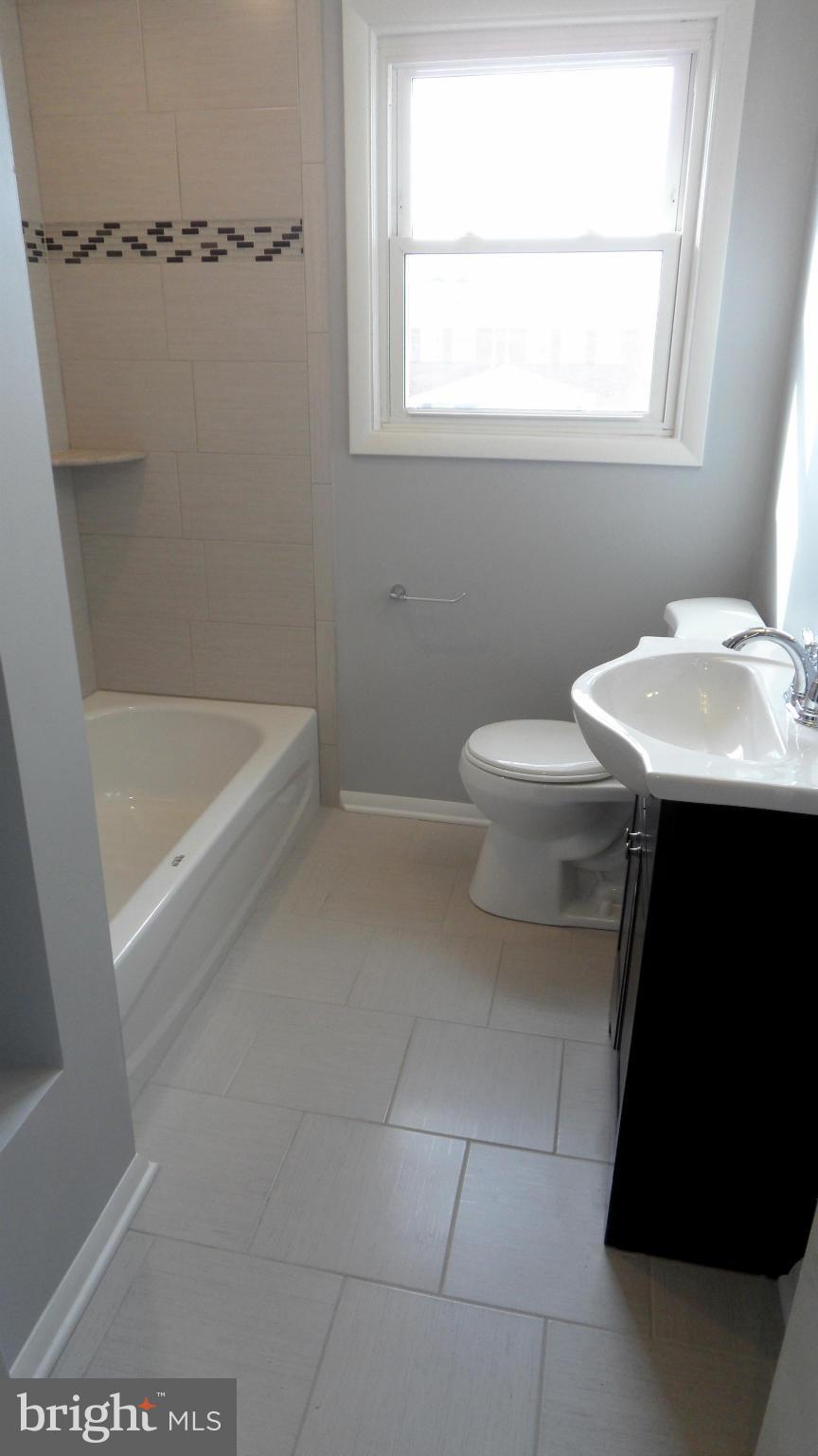 6909 Blanche Road Baltimore, MD 21215 - Photo 19 of 27 Bath