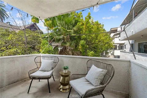 $799,000 | 400 South Los Robles Avenue, Unit 209, Pasadena, CA 91101
