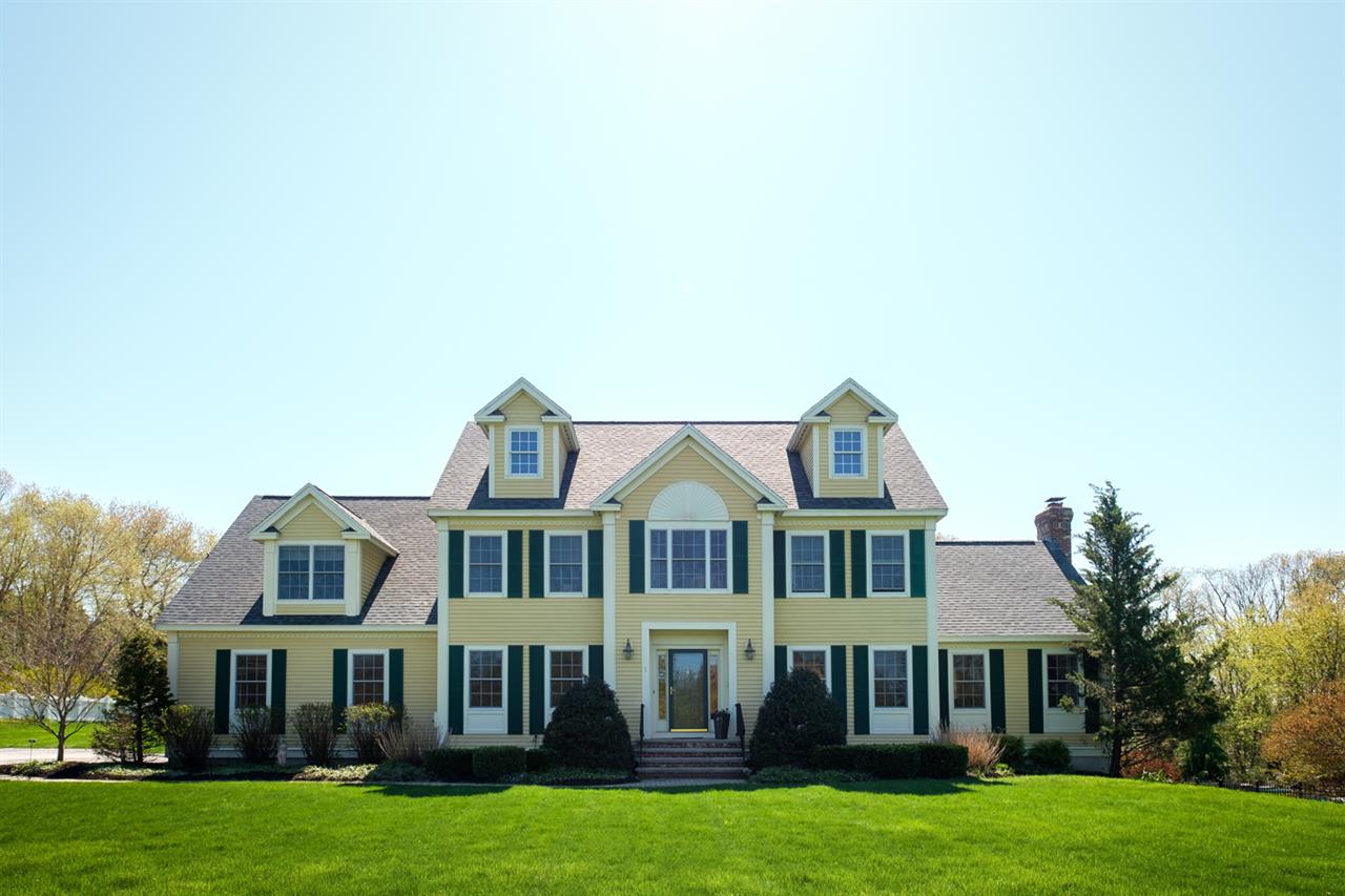 5 Squire Way Stratham, NH 03885 - Photo 1 of 39 Gallery Image 1